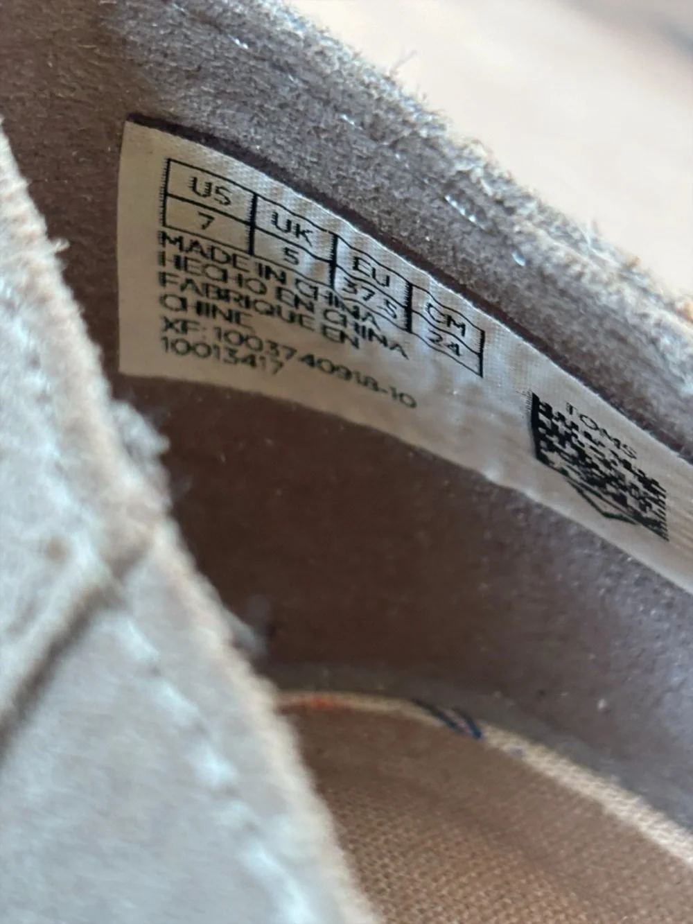 Toms Suede Flats